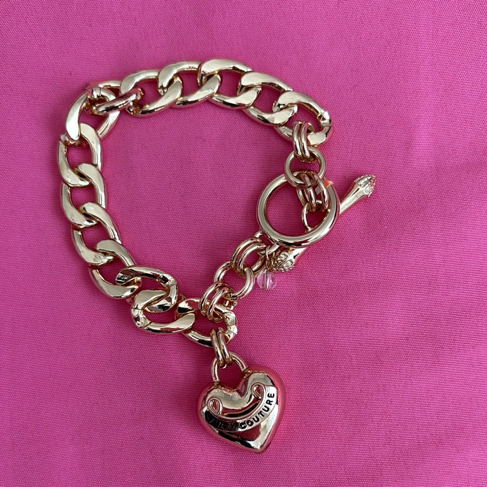 Gold Heart Charm Bracelet